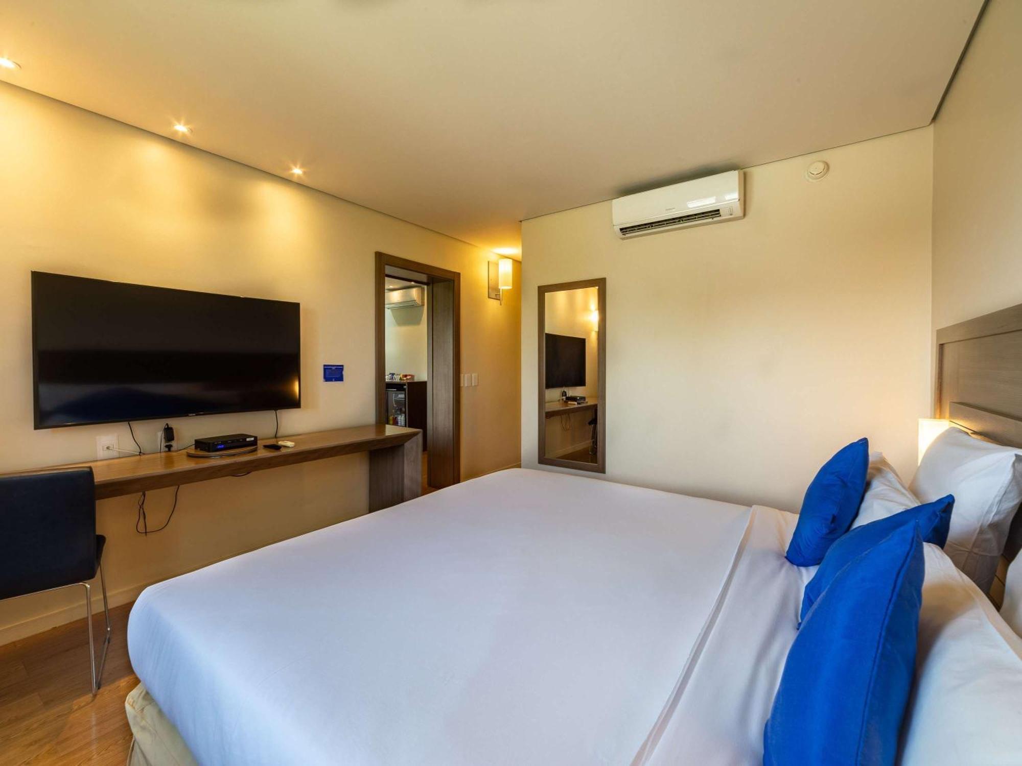 Novotel Hotel 4*